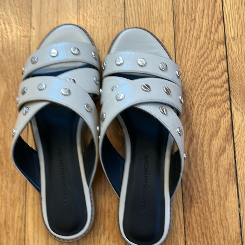 Rebecca Minkoff size 7 never worn